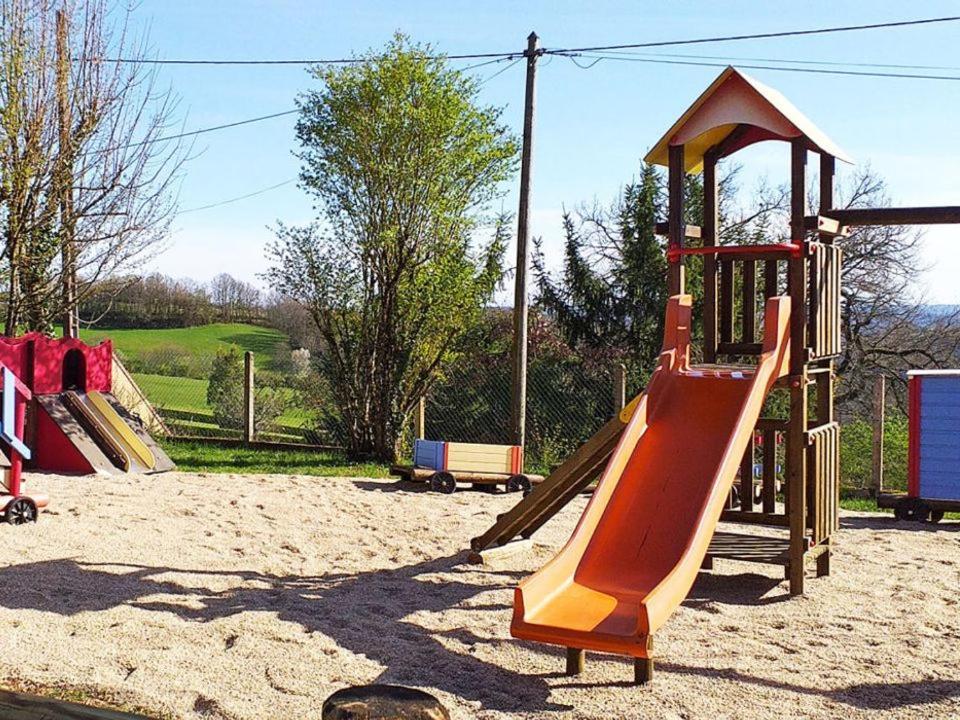 Camping Maeva Escapades Au P'Tit Bonheur Peyrillac-et-Millac Екстериор снимка