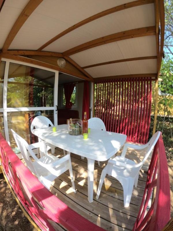 Camping Maeva Escapades Au P'Tit Bonheur Peyrillac-et-Millac Екстериор снимка